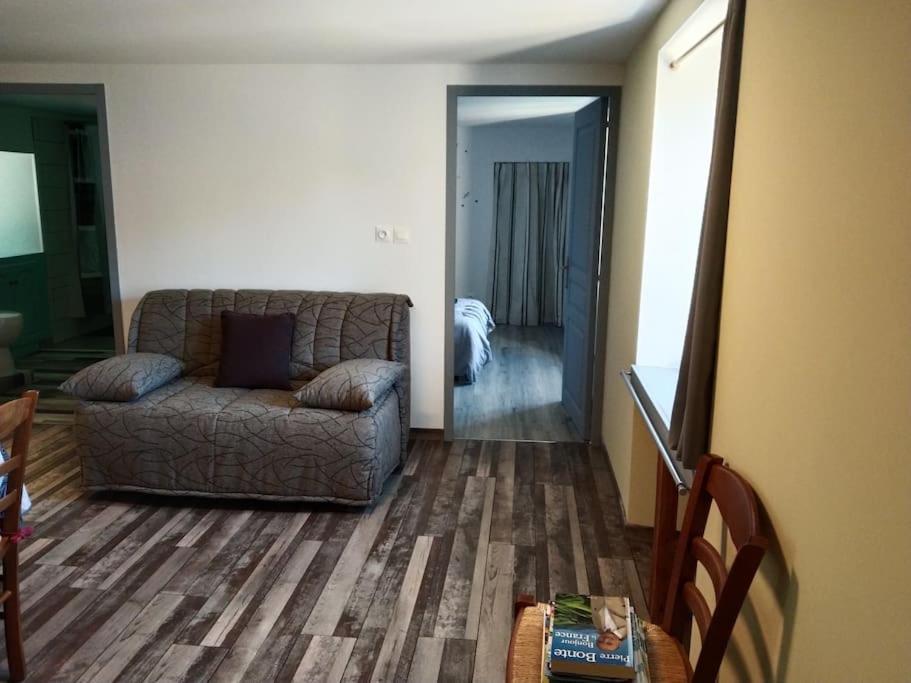 Appartamento Sur la Colline Sousceyrac Esterno foto